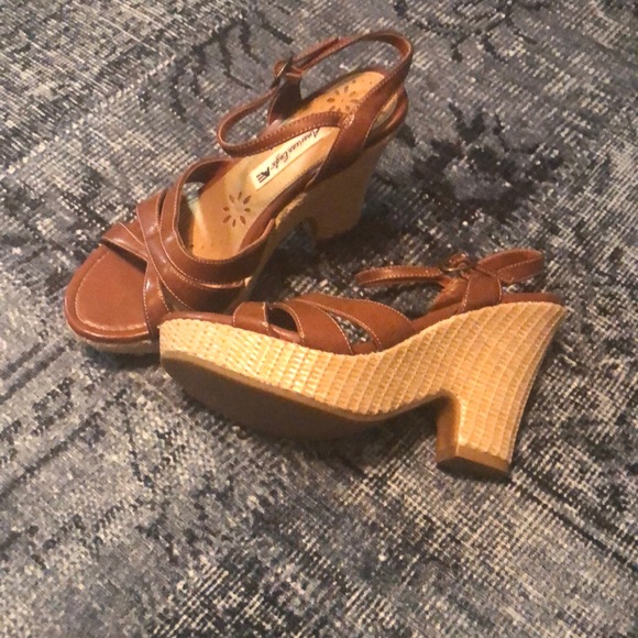 American Eagle Outfitters Shoes - American Eagle straw like platform/wedge 5 pair $25.00.